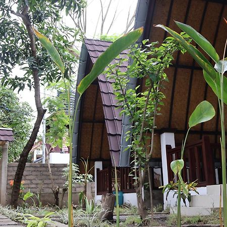 Rumah Gemala Gili Air Bagian luar foto